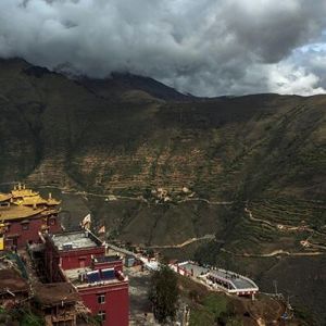 川西环线7日游-色达-丹巴-甲居藏寨-莫斯卡-党岭